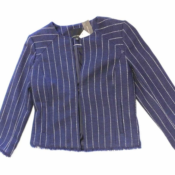 Banana Republic Blazer-Size6-Navyblue-work attire - Picture 3 of 7